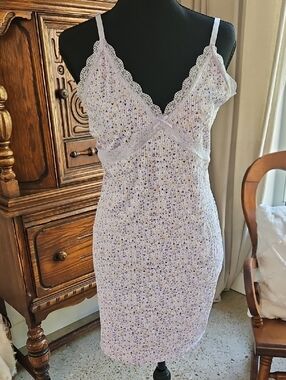 Divided Lavender Speckled Lace Dress. Size M